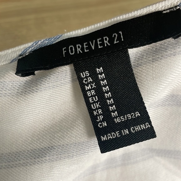 Forever 21 wrap shirt!! - Picture 2 of 2